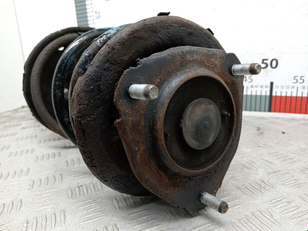 Амортизатор передний правый TOYOTA RAV 4 XA20 2000-2005