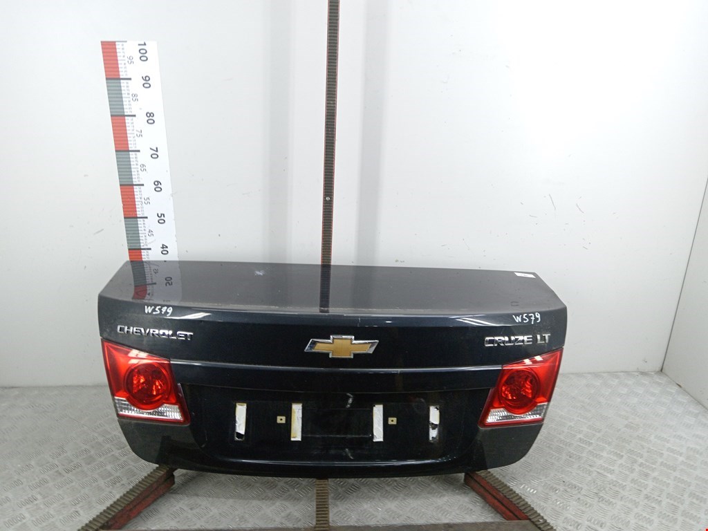 Фонарь крышки багажника правый Chevrolet Cruze 2 (J300) (2008-2016)