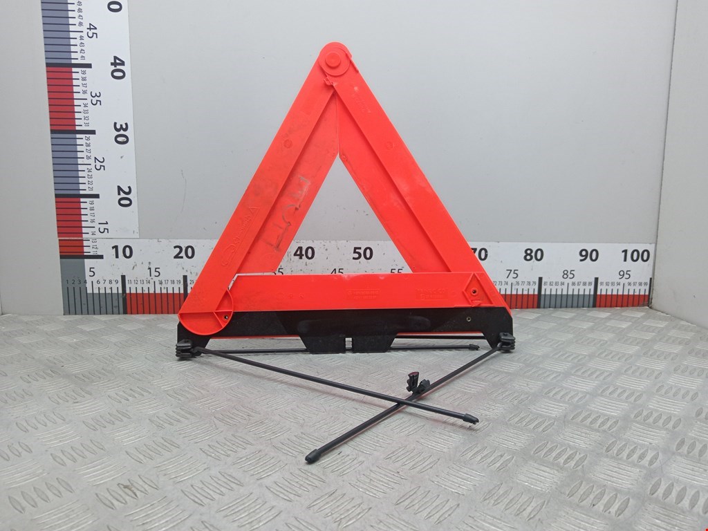 Знак аварийной остановки MERCEDES-BENZ C-Class C-klasse W204 2007-2015