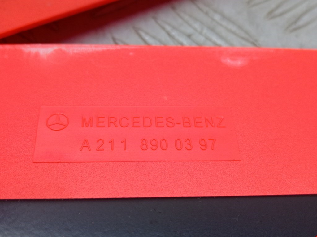 Знак аварийной остановки MERCEDES-BENZ C-Class C-klasse W204 2007-2015