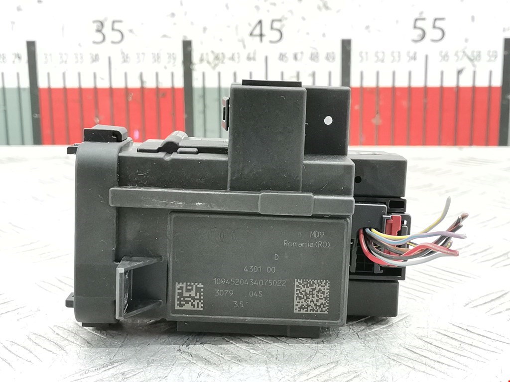 Замок зажигания AUDI A4 B8 2007-2015