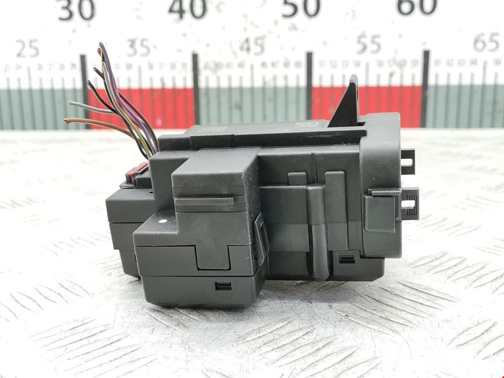 Замок зажигания AUDI A4 B8 2007-2015