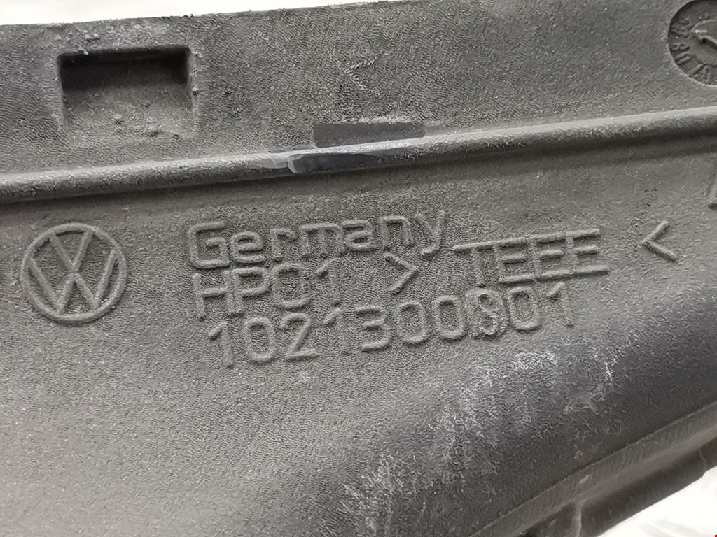 Воздухозаборник (наружный) AUDI A4 B8 2007-2015