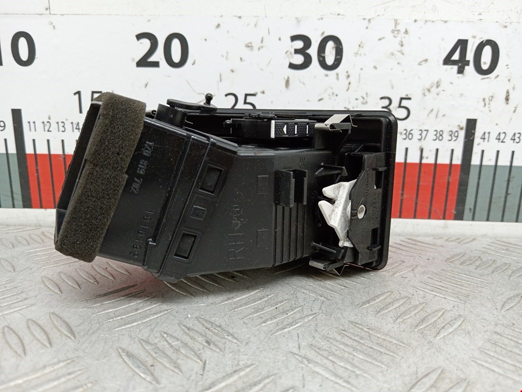 Дефлектор воздушный SKODA Octavia A5 1Z- 2004-2013