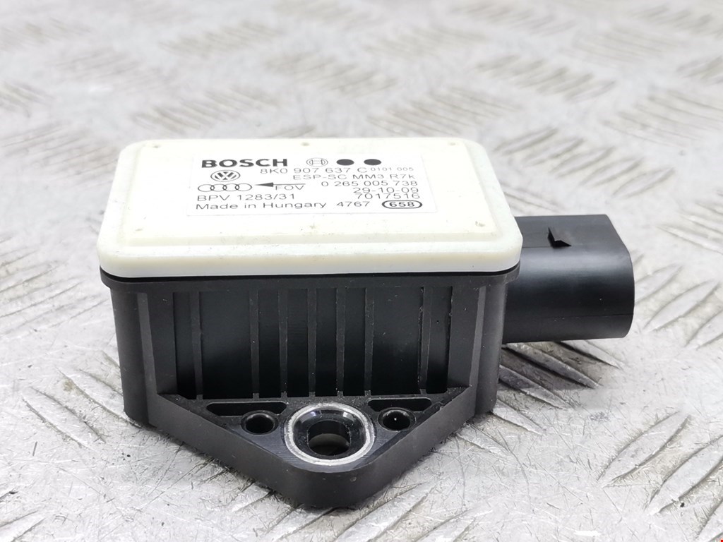 Датчик ускорения (курсовой устойчивости уровня оборотов) Audi A4 B8 (2007-2015)