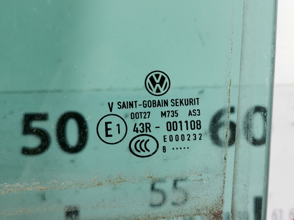Стекло двери заднее левое VOLKSWAGEN Tiguan 2007-2016