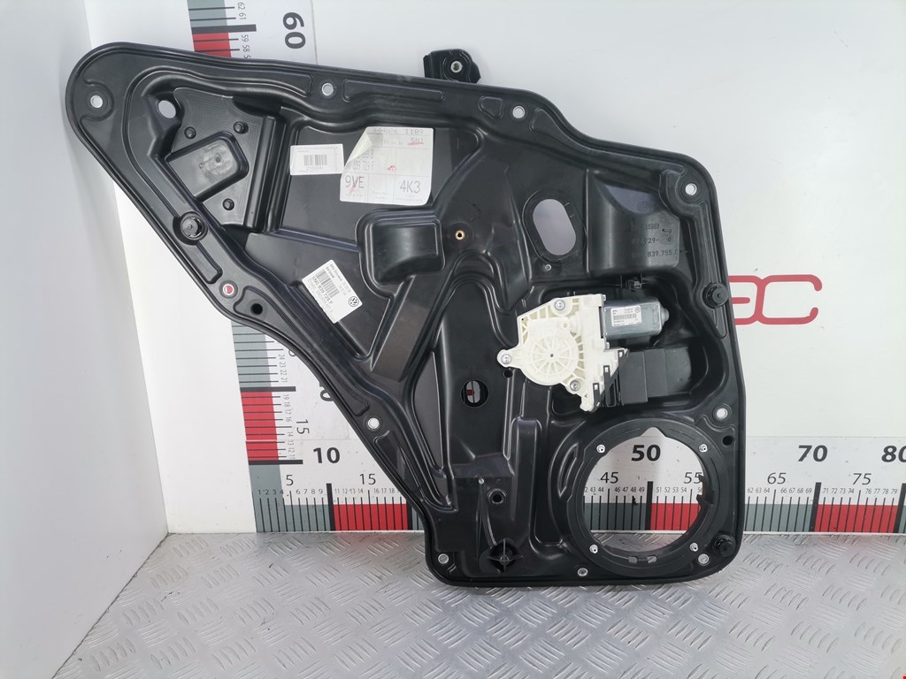 Стеклоподъемник задний левый VOLKSWAGEN Tiguan 2007-2016