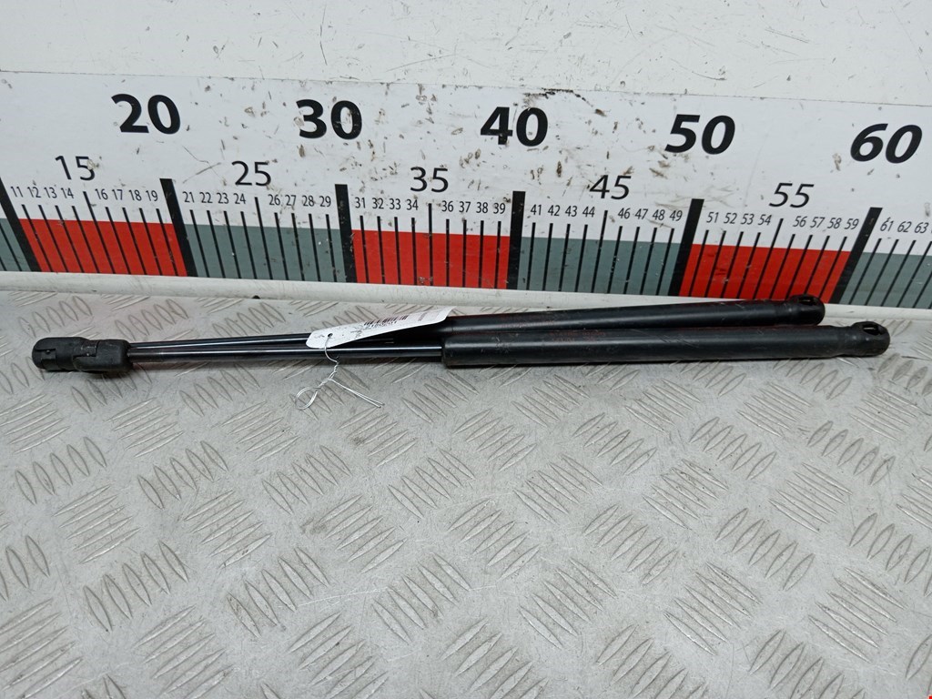 Амортизатор крышки (двери) багажника HYUNDAI Santa Fe SM/ Classic 2000-2012