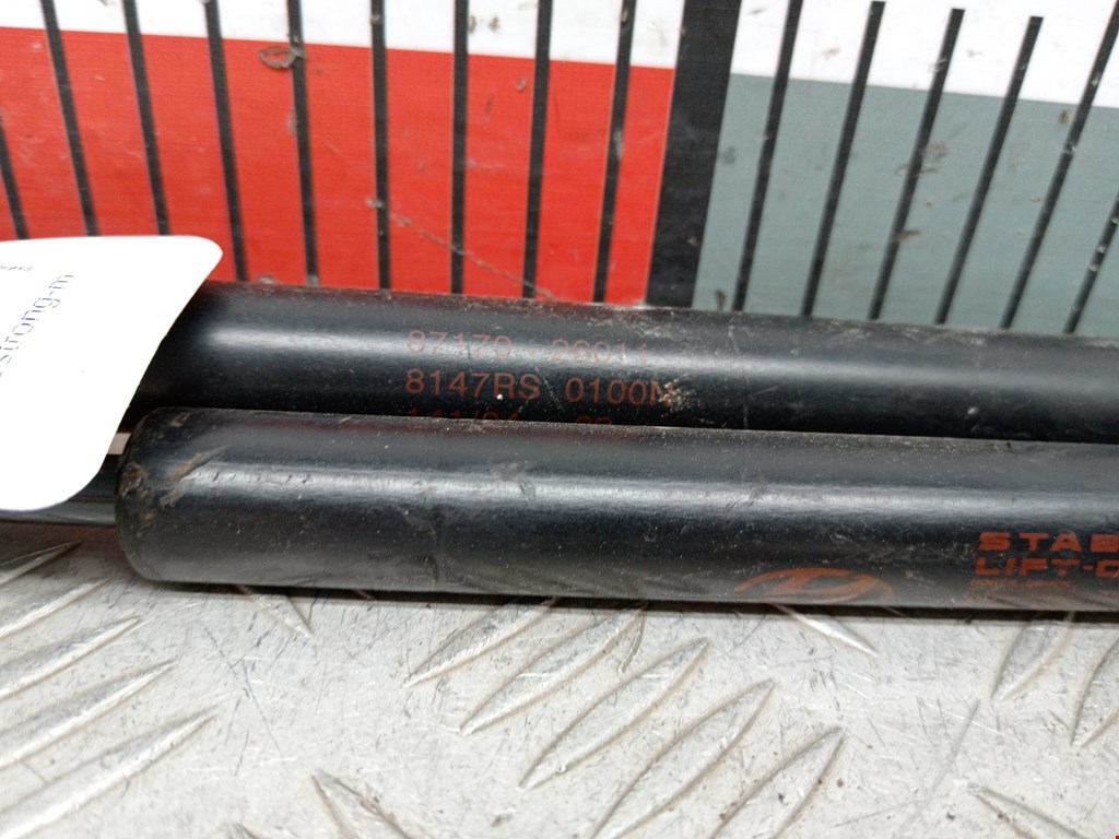 Амортизатор крышки (двери) багажника HYUNDAI Santa Fe SM/ Classic 2000-2012