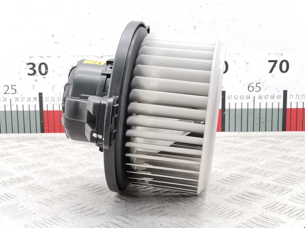 Моторчик (мотор) отопителя салона HYUNDAI i40 2011-2019