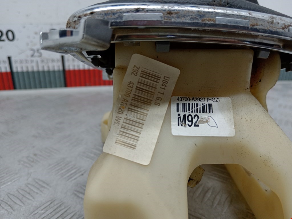 Кулиса (селектор) АКПП/МКПП в салоне KIA Cee'd II 2012-2018