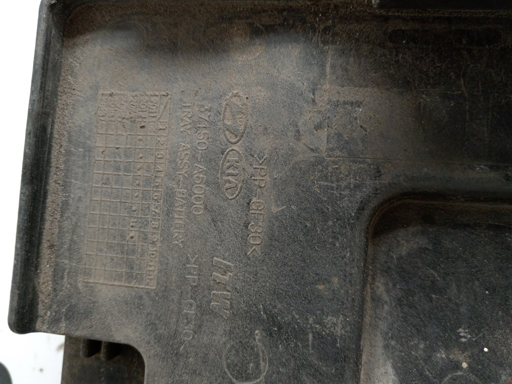 Крепление АКБ (корпус/подставка) KIA Cee'd II 2012-2018