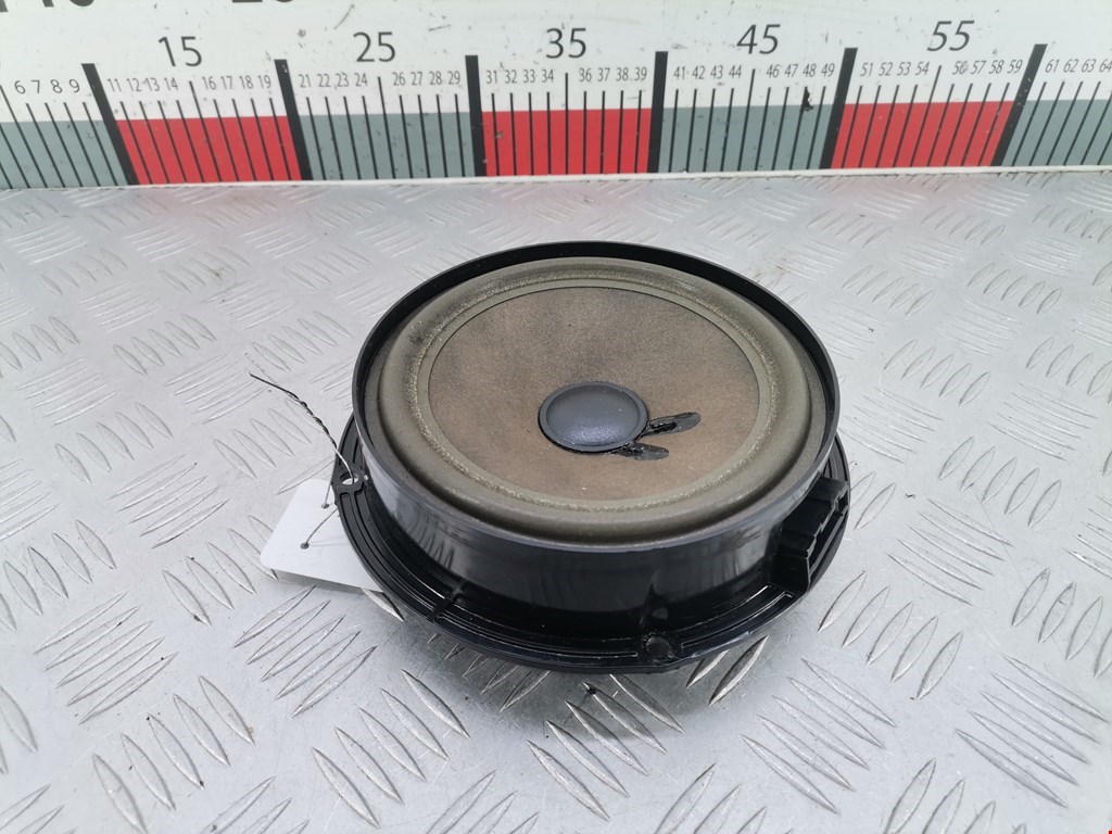 Динамик VOLKSWAGEN Passat B6 2005-2011