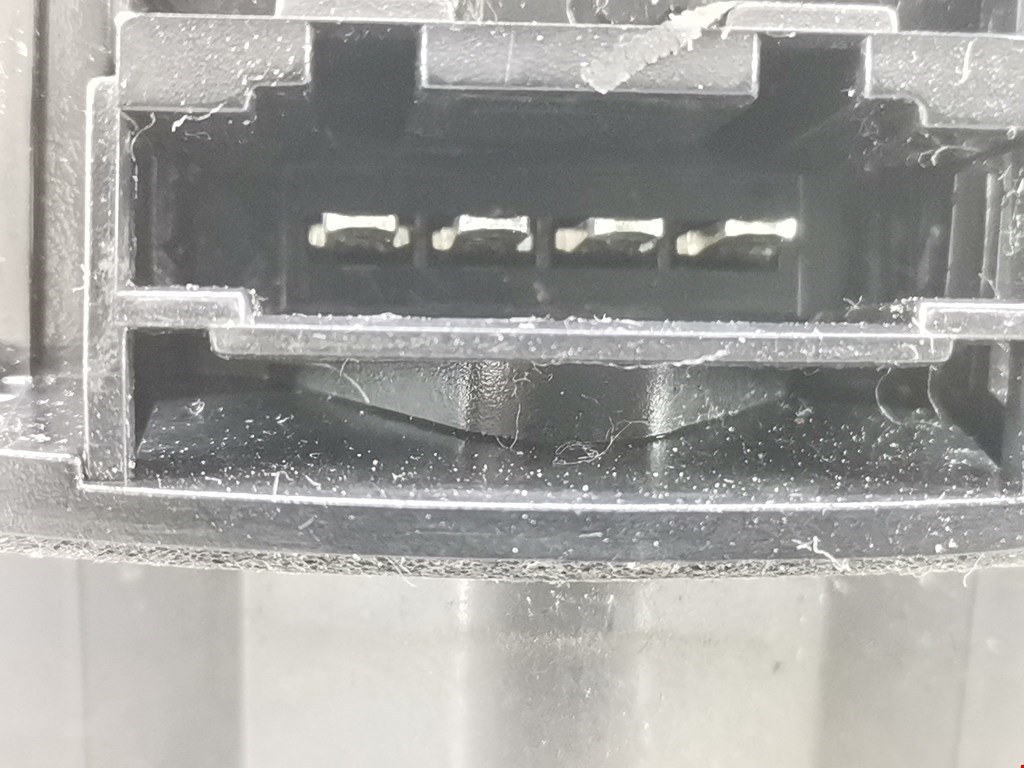 Динамик VOLKSWAGEN Passat B6 2005-2011