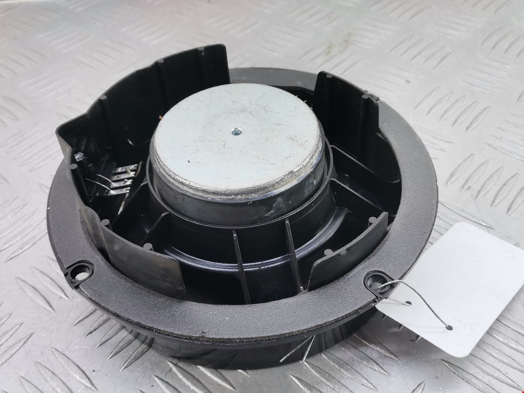 Динамик VOLKSWAGEN Passat B6 2005-2011