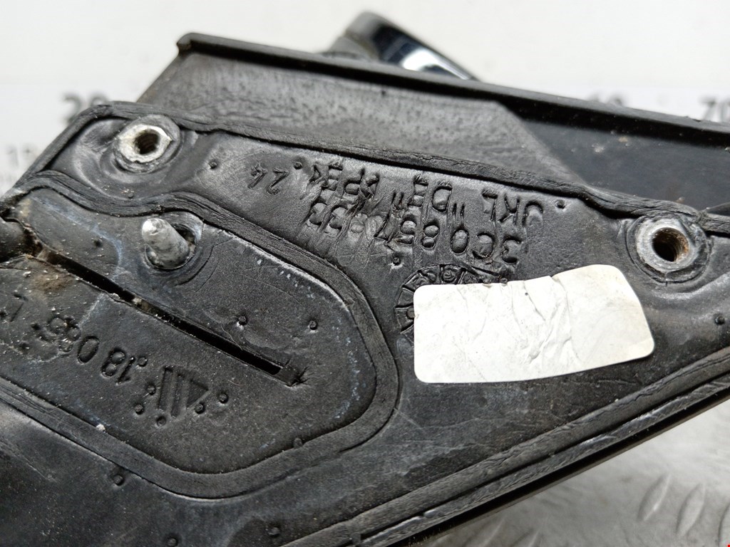 Зеркало левое VOLKSWAGEN Passat B6 2005-2011