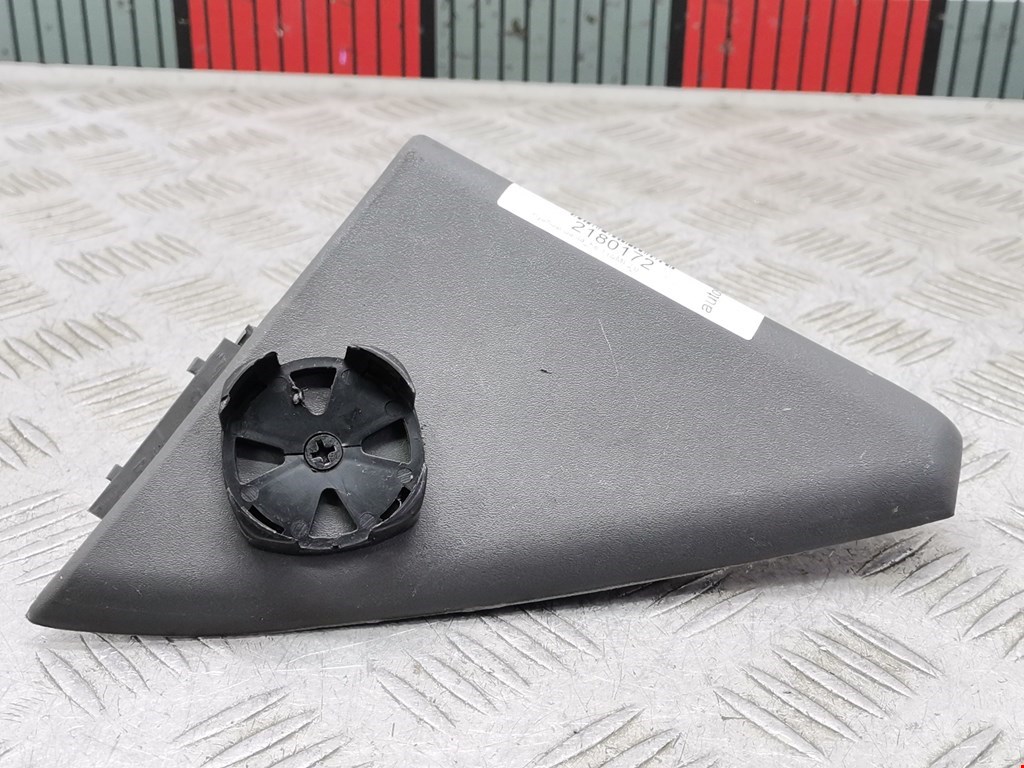 Накладка декоративная внутренняя (заглушка) зеркала правого Hyundai Santa Fe 1 (SM) (2000-2006)