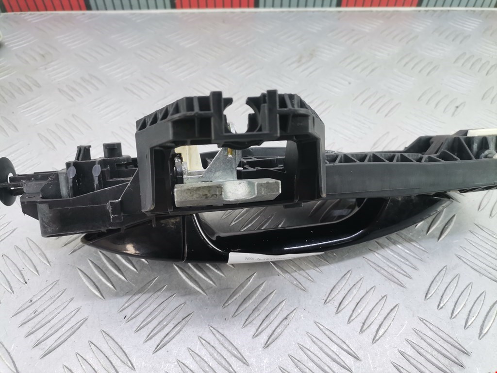 Ручка двери передней наружная левая MERCEDES-BENZ C-Class C-klasse W204 2007-2015