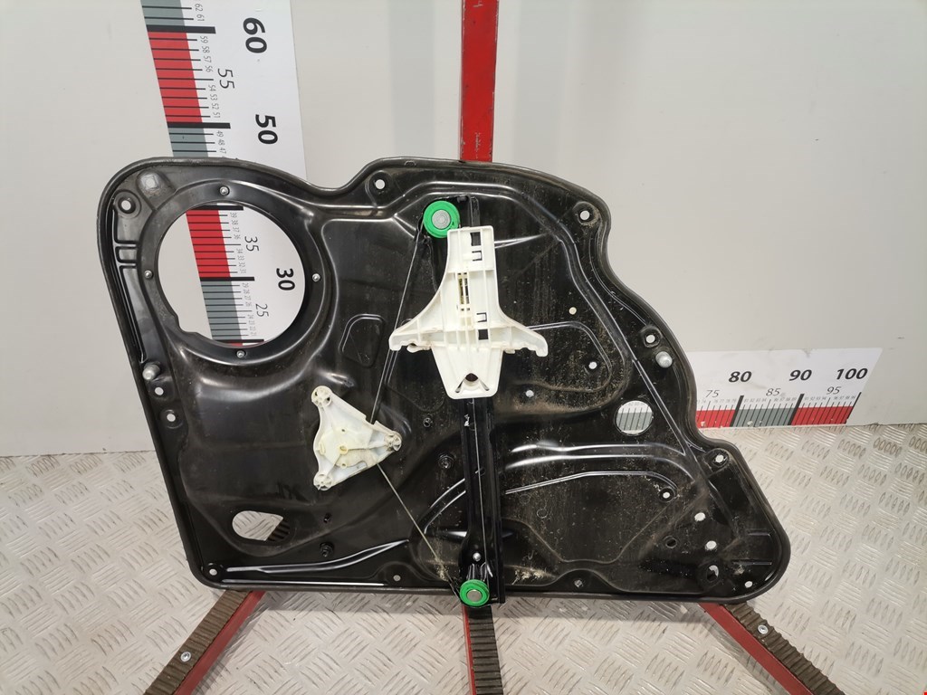 Стеклоподъемник задний правый VOLKSWAGEN Passat B6 2005-2011