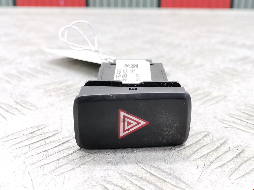 Кнопка аварийной сигнализации (аварийки) KIA Cee'd II 2012-2018