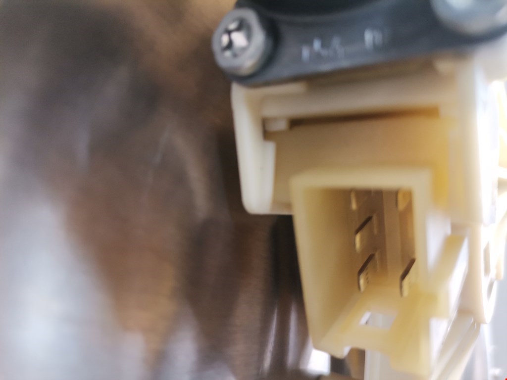 Стеклоподъемник передний левый MERCEDES-BENZ C-Class C-klasse W204 2007-2015