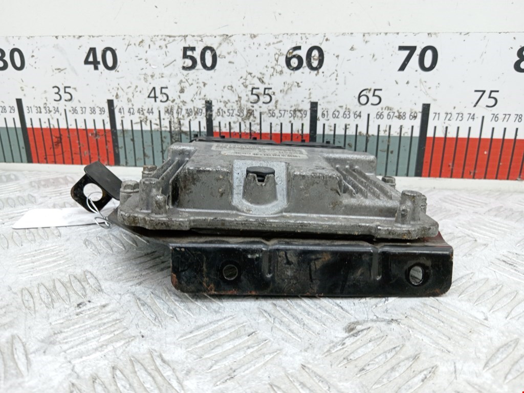 Блок управления двигателя (ЭБУ) HYUNDAI Santa Fe CM 2005-2012