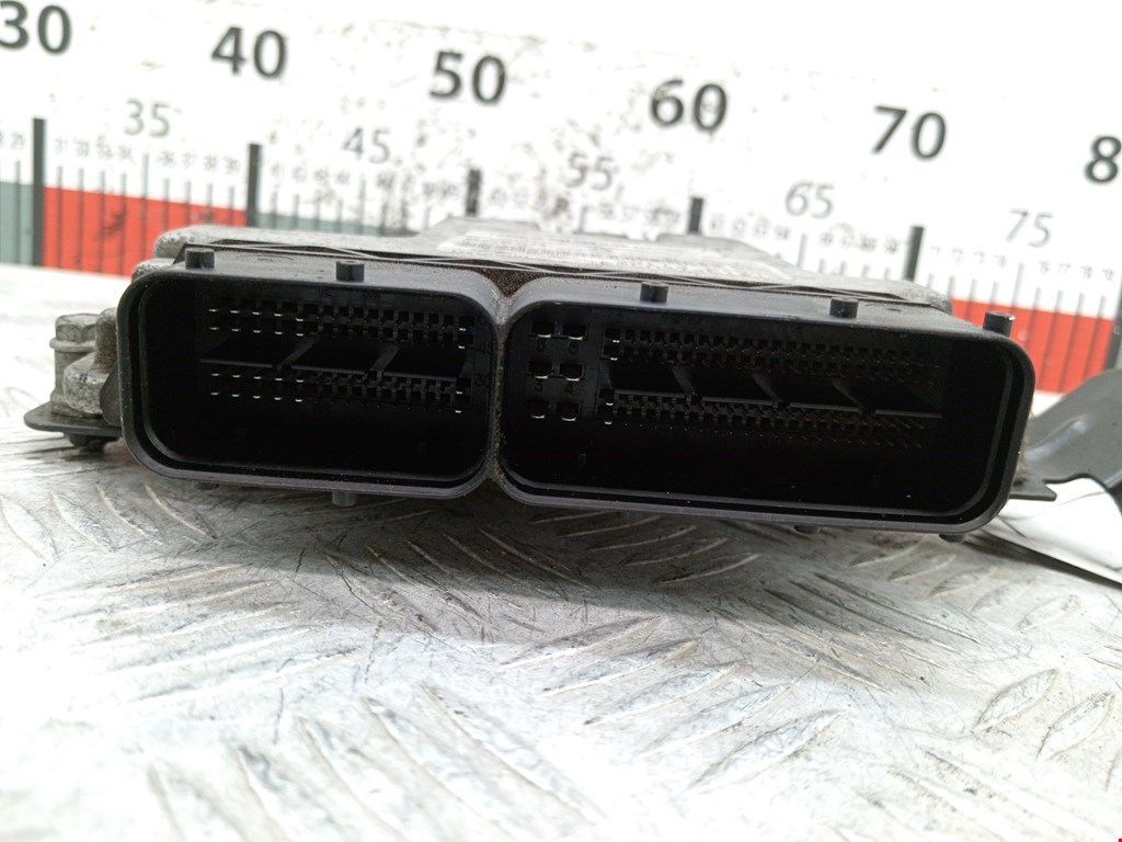 Блок управления двигателя (ЭБУ) HYUNDAI Santa Fe CM 2005-2012