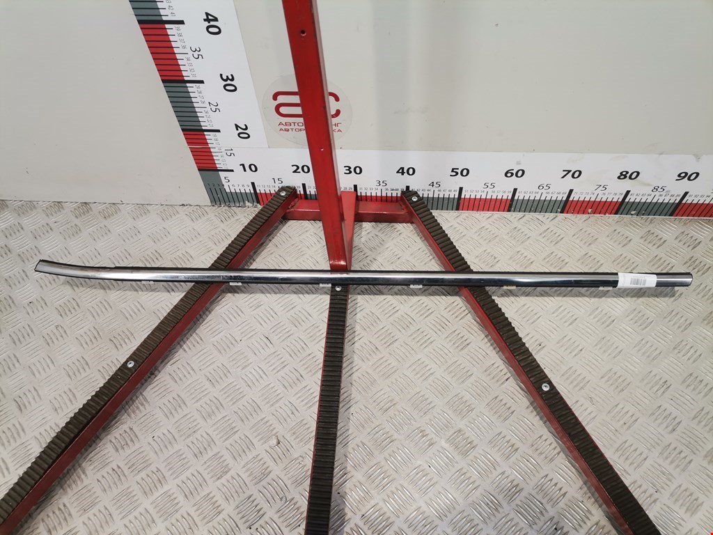 Накладка декоративная (молдинг) стекла двери передней левой Kia Ceed 2 (JD) (2012-2018)