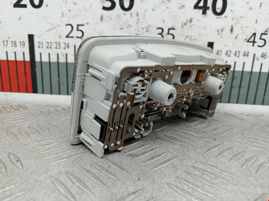 Плафон салонный (салона фонарь) SKODA Fabia MK2 5J 2007-2014