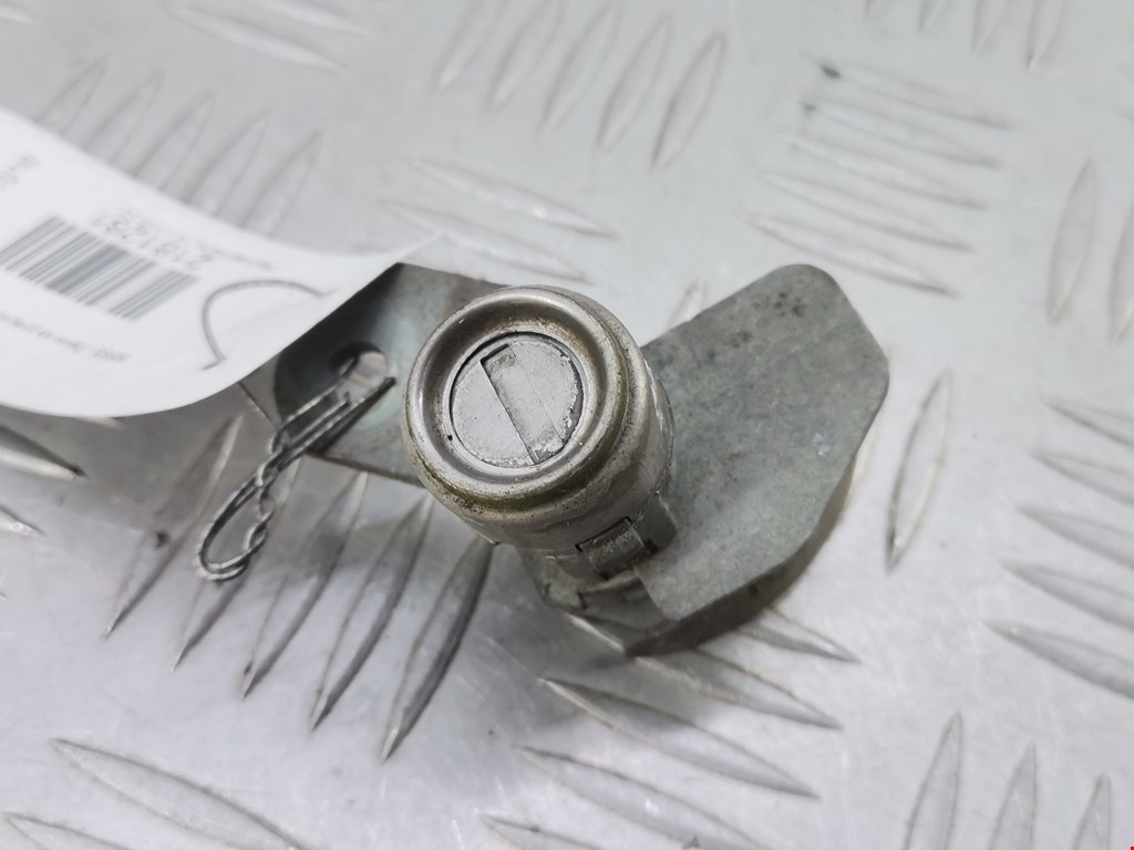 Вставка замка багажника HYUNDAI Santa Fe SM/ Classic 2000-2012