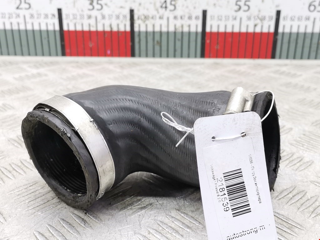 Патрубок интеркулера VOLKSWAGEN Passat B6 2005-2011