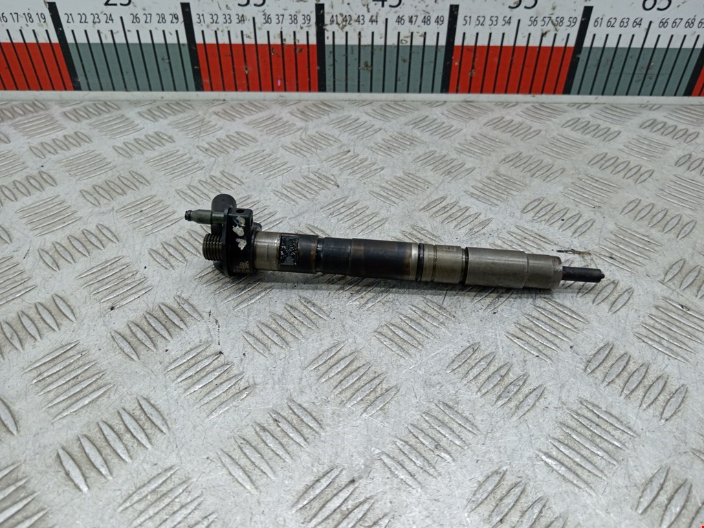 Форсунка дизельная электрическая VOLKSWAGEN Passat B6 2005-2011