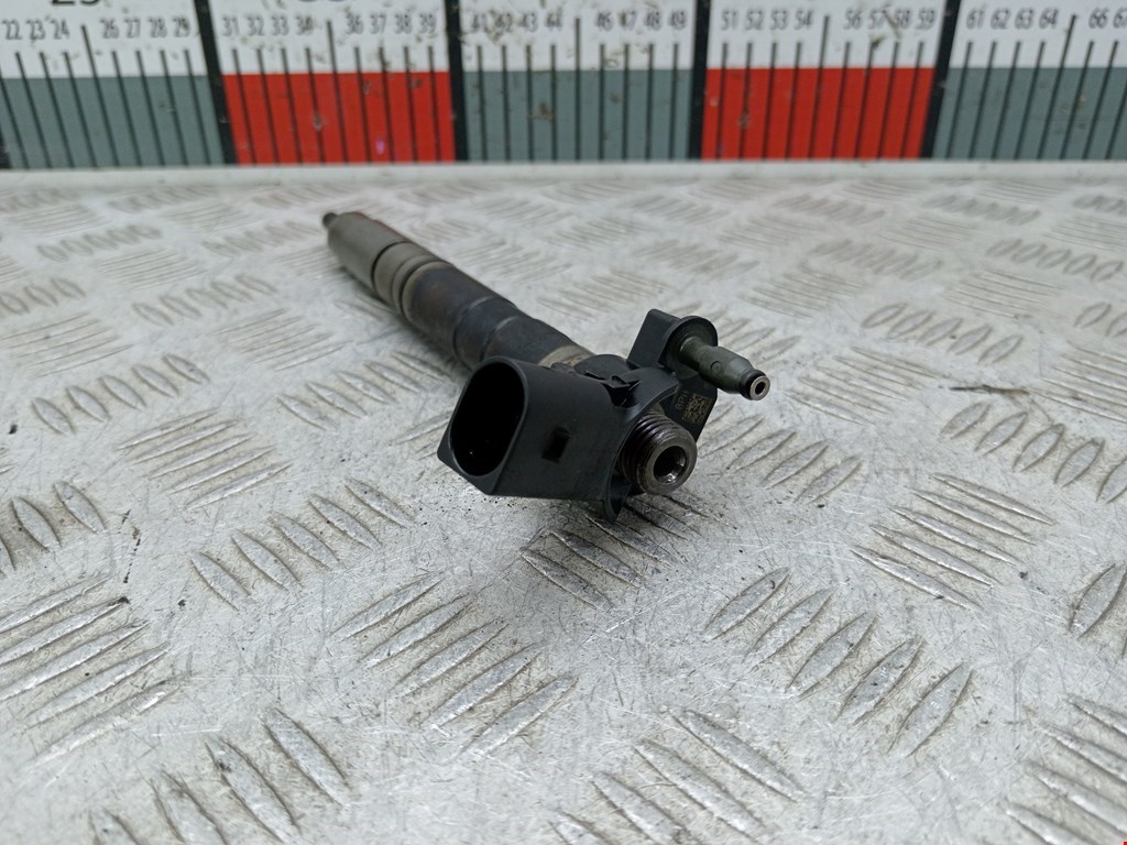 Форсунка дизельная электрическая VOLKSWAGEN Passat B6 2005-2011