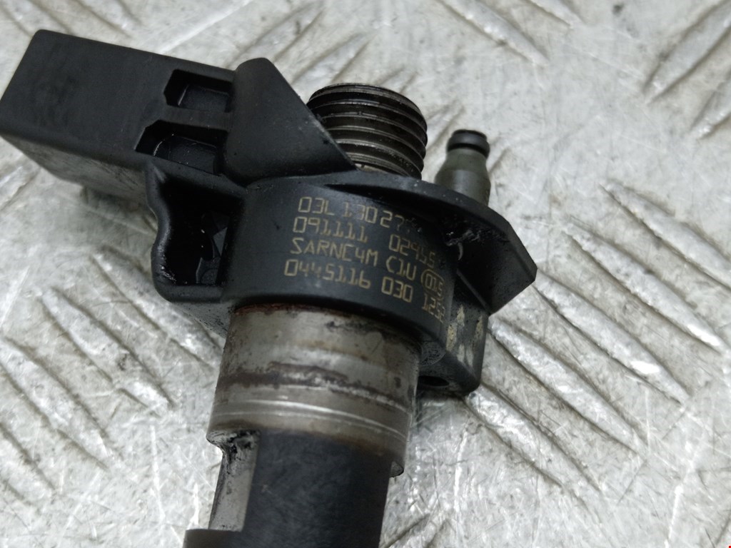 Форсунка дизельная электрическая VOLKSWAGEN Passat B6 2005-2011