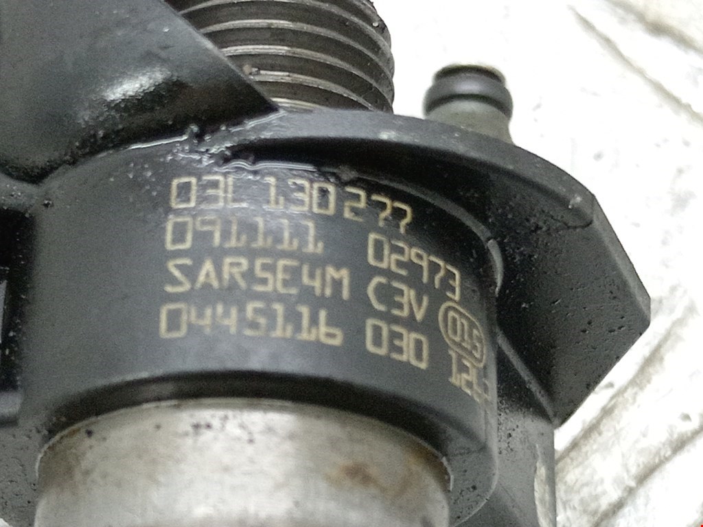 Форсунка дизельная электрическая VOLKSWAGEN Passat B6 2005-2011