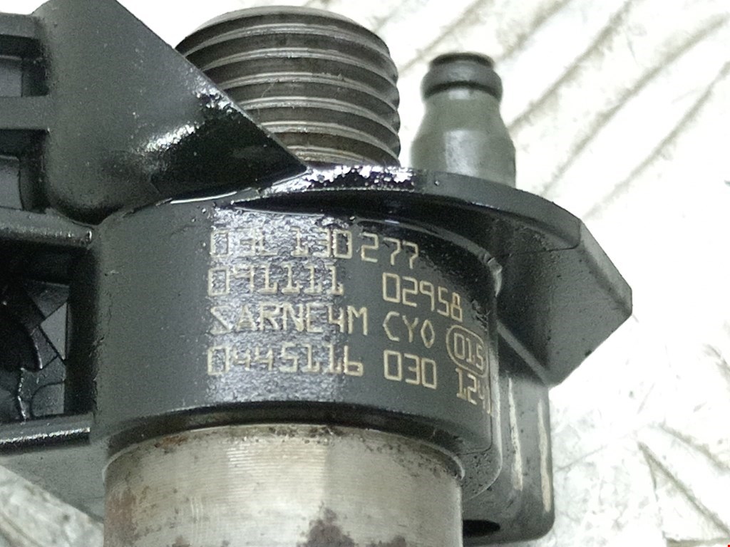 Форсунка дизельная электрическая VOLKSWAGEN Passat B6 2005-2011