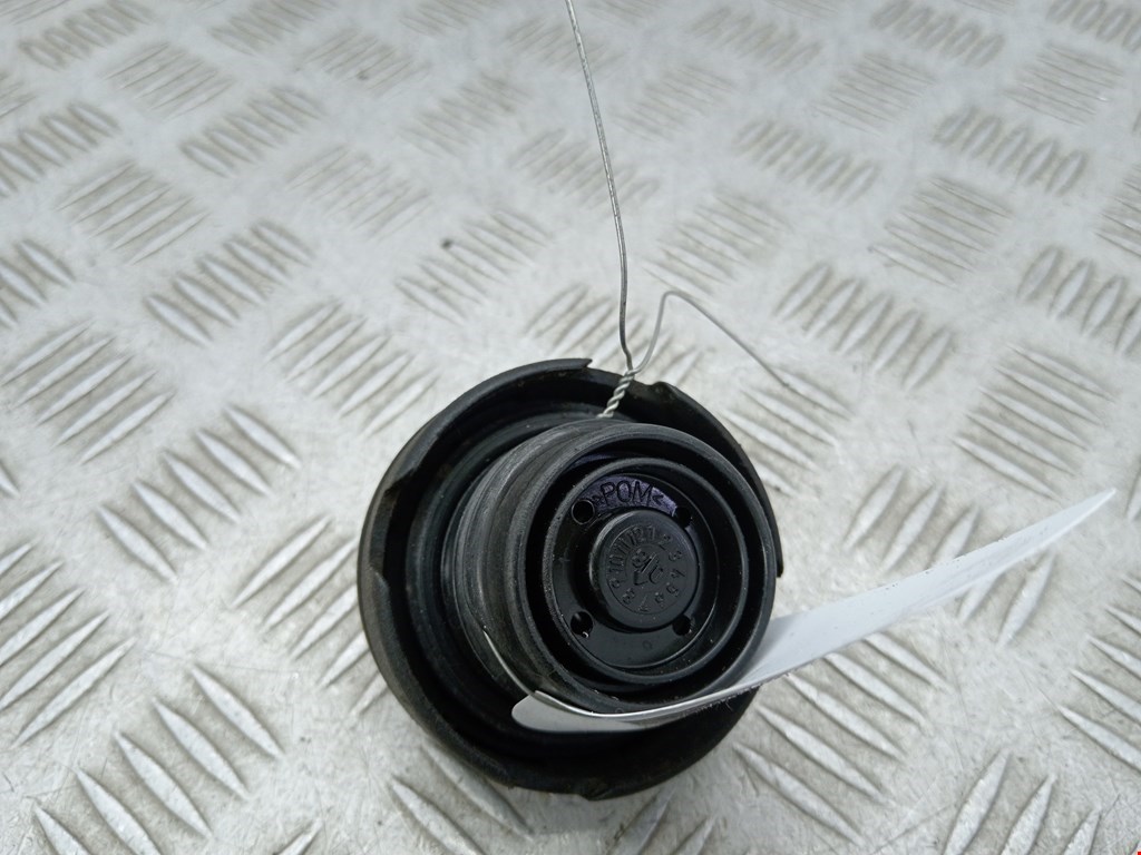 Крышка топливного бака AUDI A3 8P 2003-2013