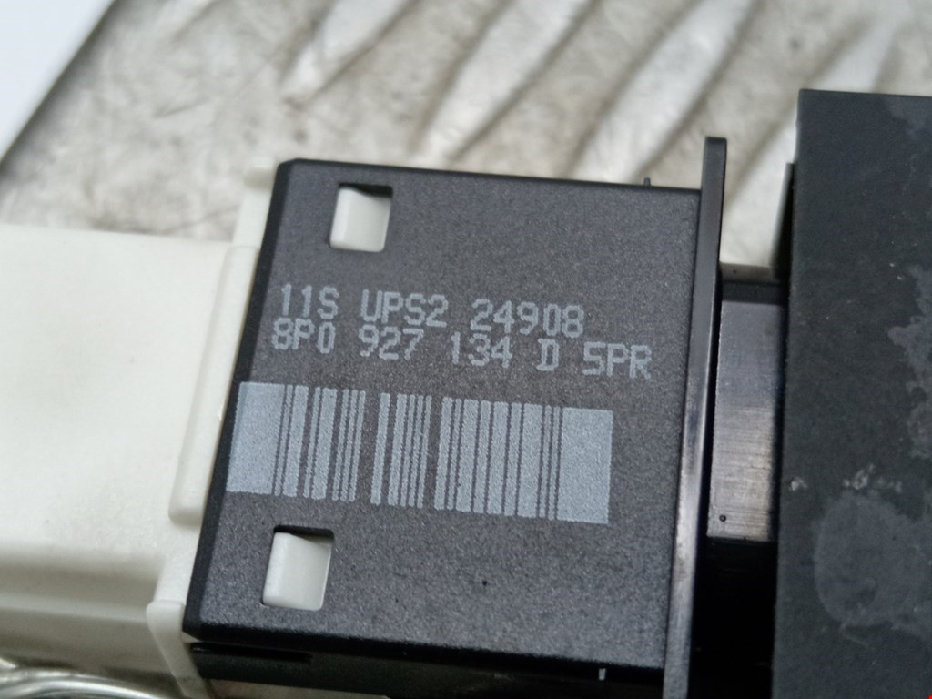 Кнопка антипробуксовочной системы AUDI A3 8P 2003-2013