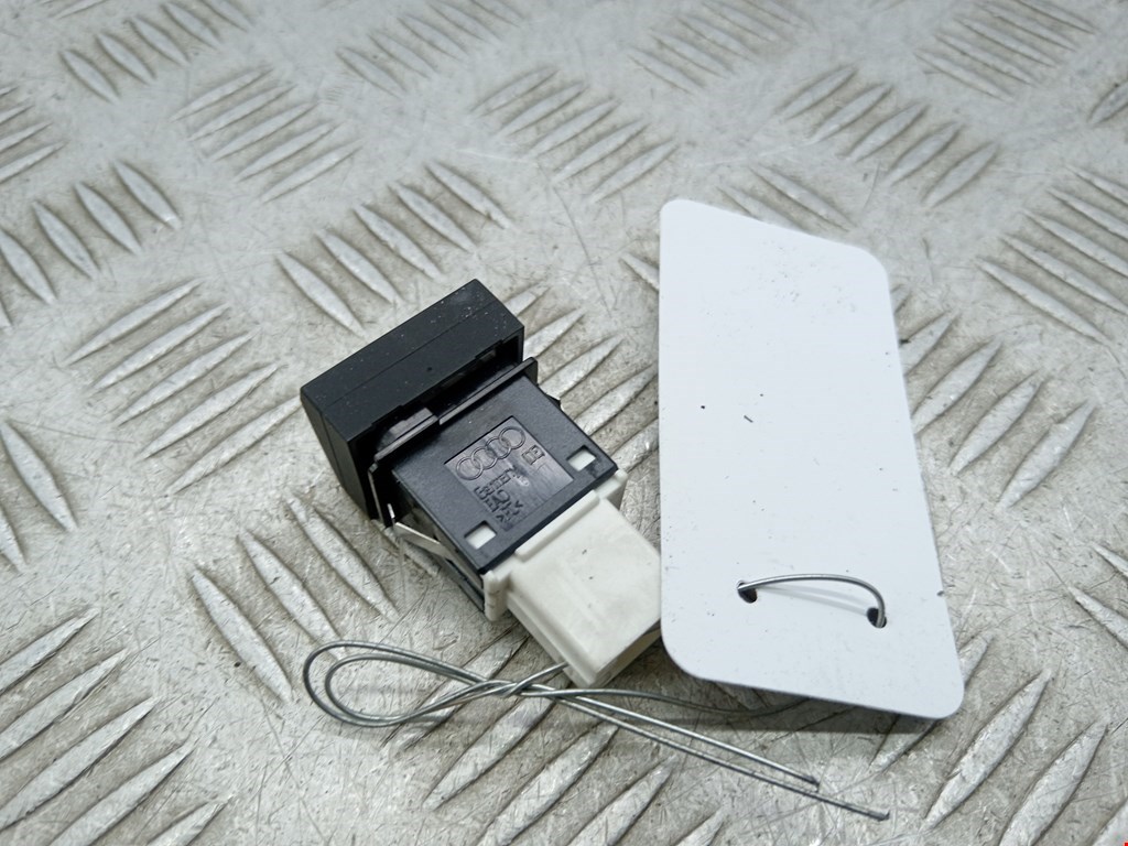 Кнопка антипробуксовочной системы AUDI A3 8P 2003-2013