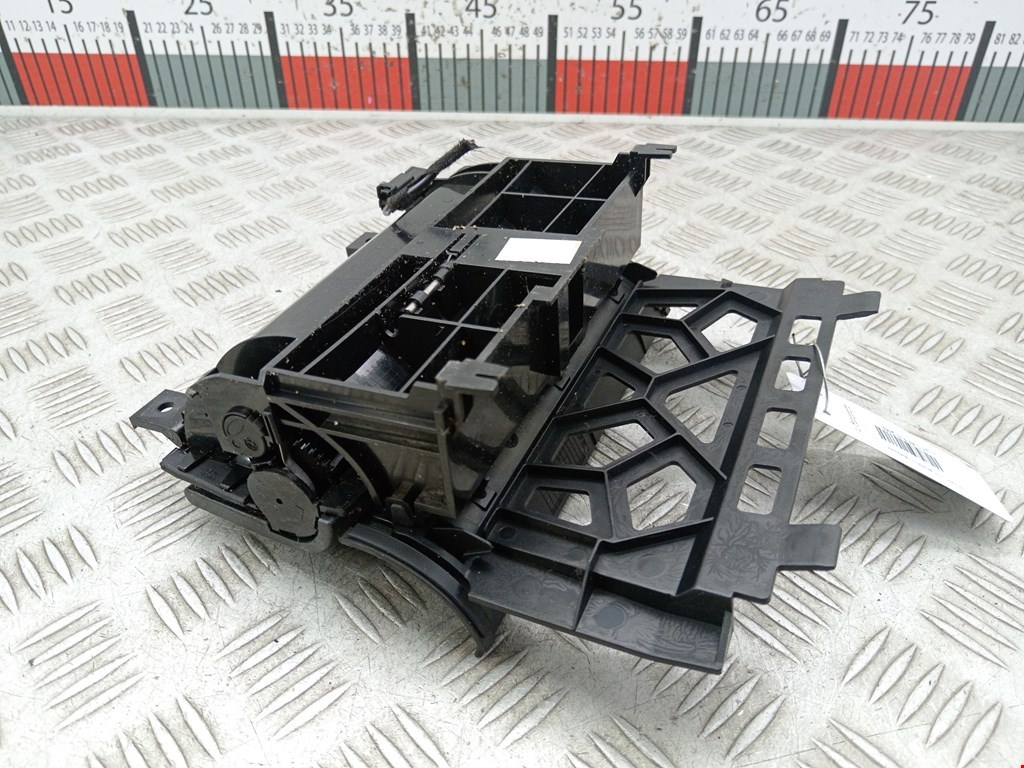 Пепельница передняя AUDI A3 8P 2003-2013