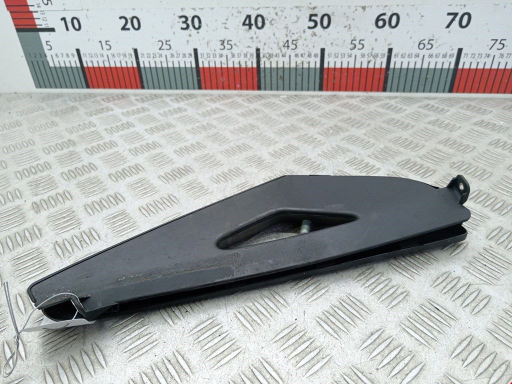 Накладка декоративная AUDI A3 8P 2003-2013