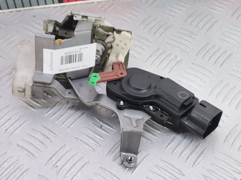 Замок двери задней левой TOYOTA Aygo AB10 2005-2014