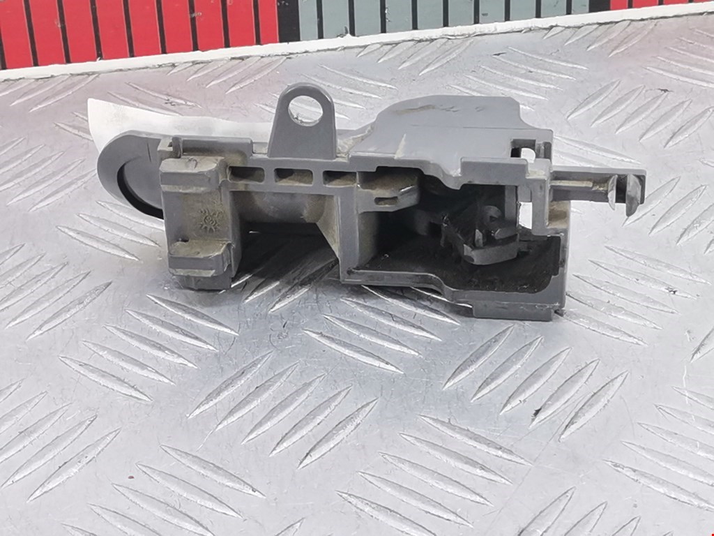 Ручка дверная задняя внутренняя левая TOYOTA Aygo AB10 2005-2014
