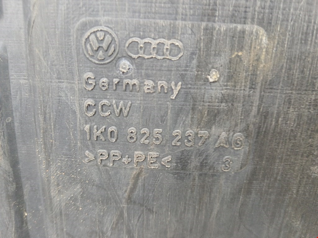 Защита картера (двигателя) AUDI A3 8P 2003-2013