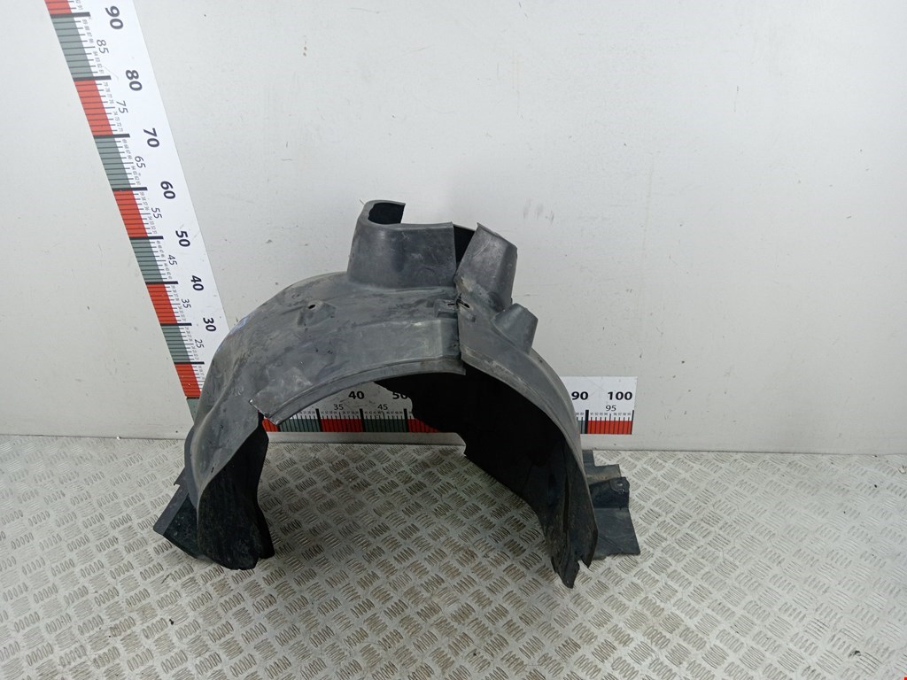 Локер (подкрылок) передний левый MERCEDES-BENZ C-Class C-klasse W204 2007-2015