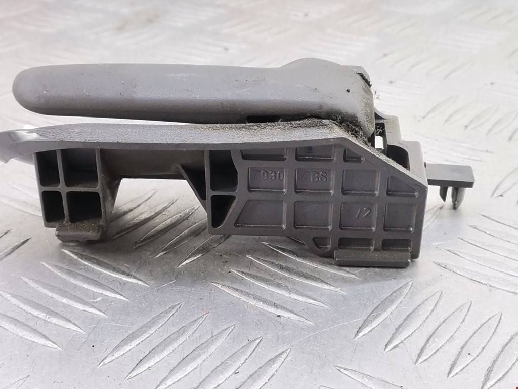 Ручка дверная задняя внутренняя правая TOYOTA Aygo AB10 2005-2014