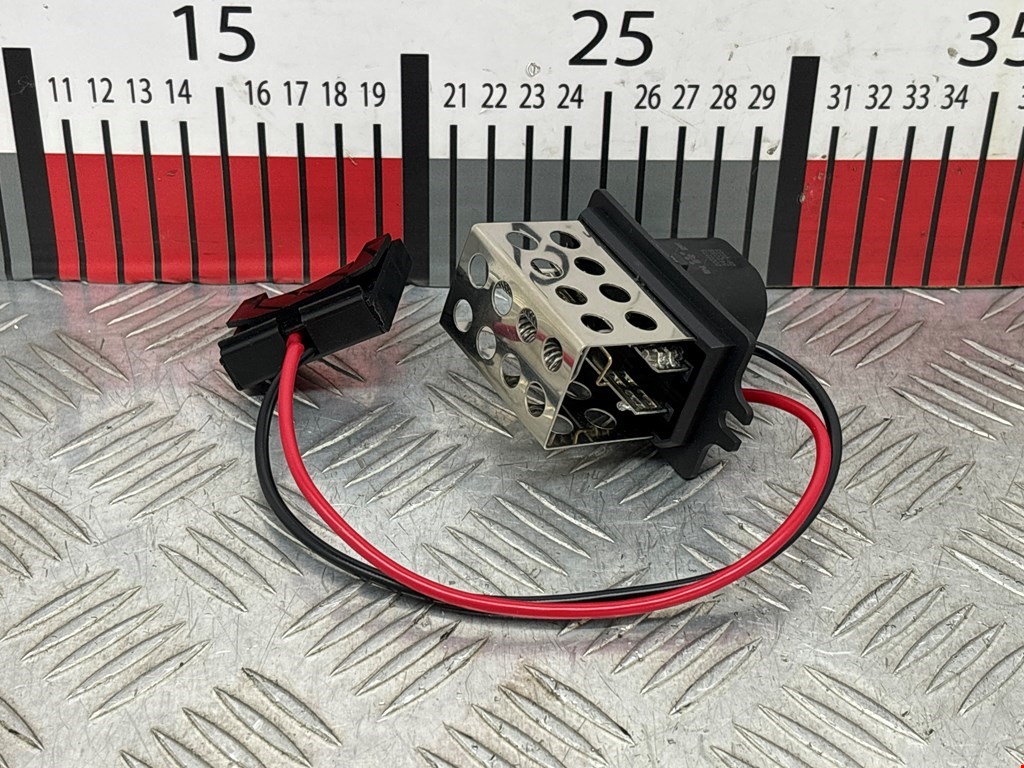 Резистор отопителя (сопротивление печки) RENAULT Clio 1991-1998