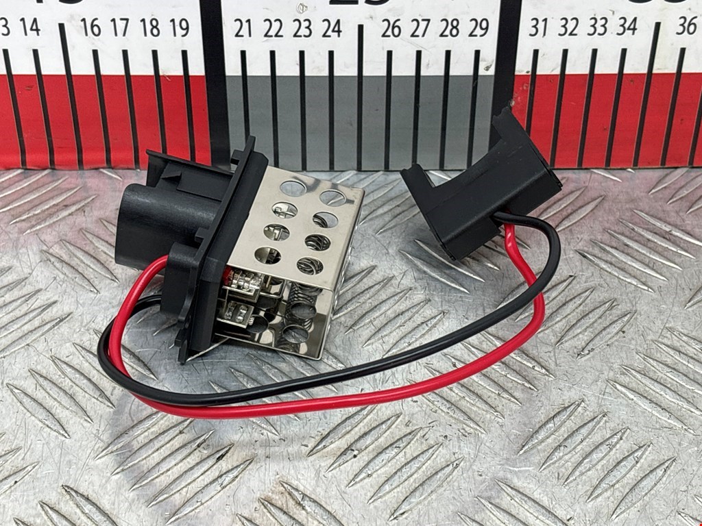 Резистор отопителя (сопротивление печки) RENAULT Clio 1991-1998