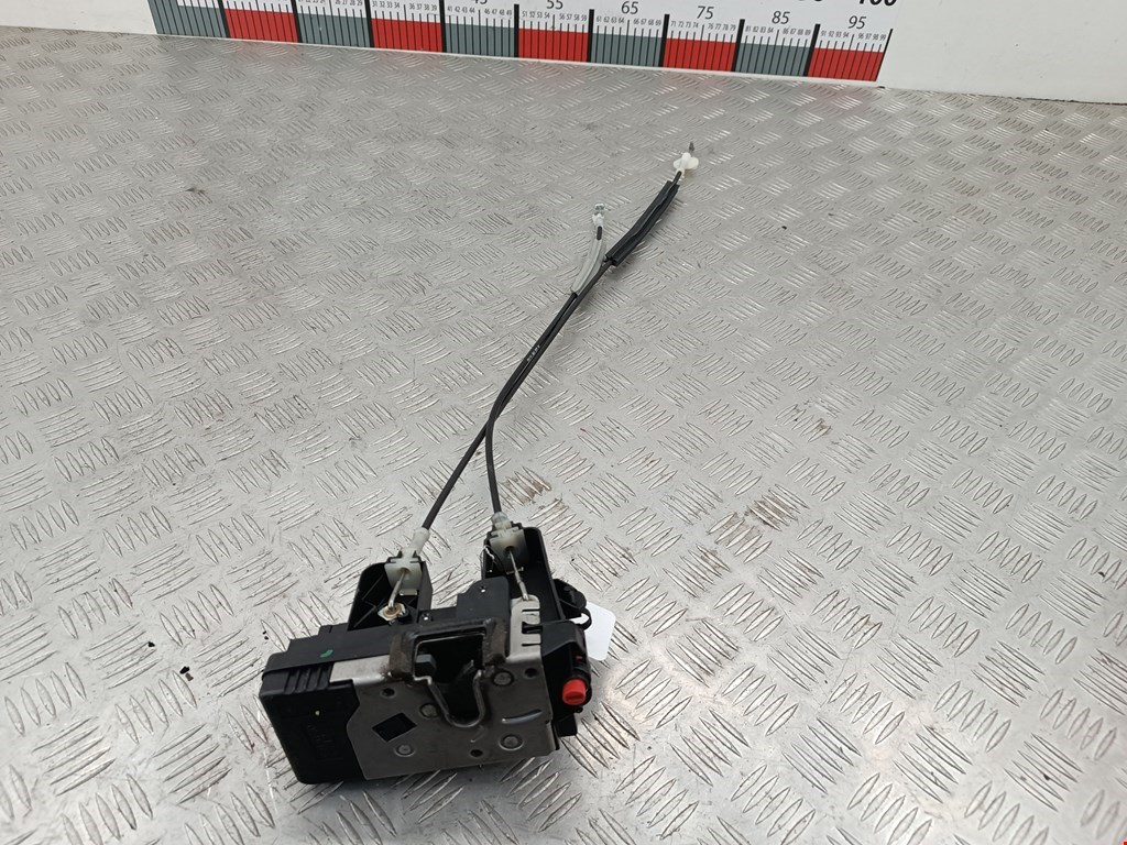 Замок двери задней левой OPEL Signum 2003-2008