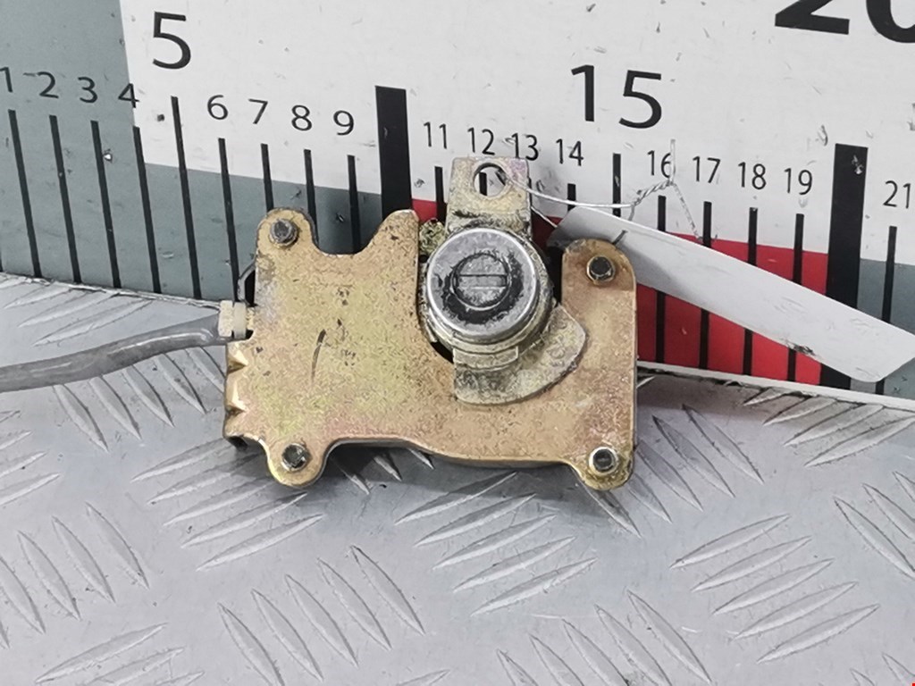 Вставка замка багажника MITSUBISHI Pajero Pinin H6,H7 1998-2006